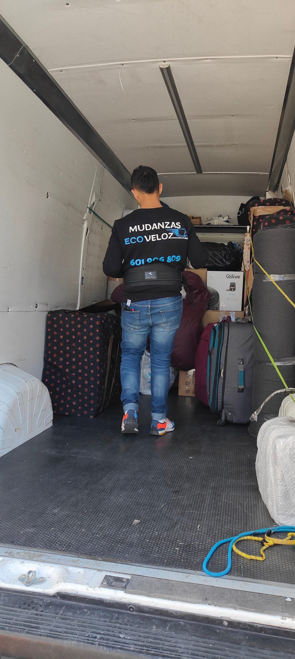 Los mejores consejos para realizar una mudanza segura en Alicante: empresa de mudanzas, embalaje de muebles y más